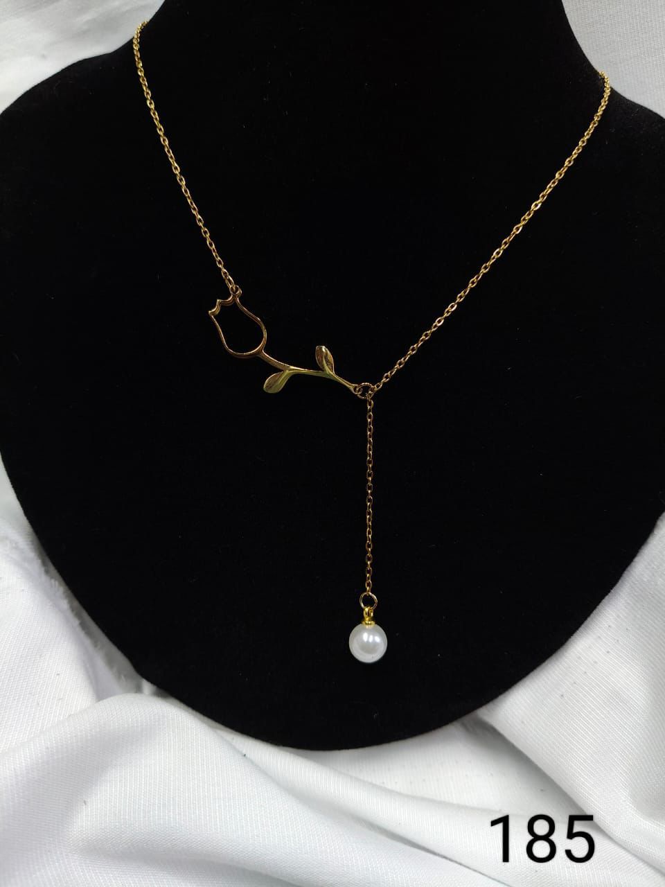 Gold Pendant Necklace with Pearl Drop